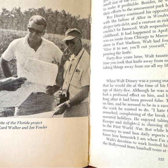 Walt Disney: An American Original by Bob Thomas – 1976 Hardcover - Picture 10 of 13